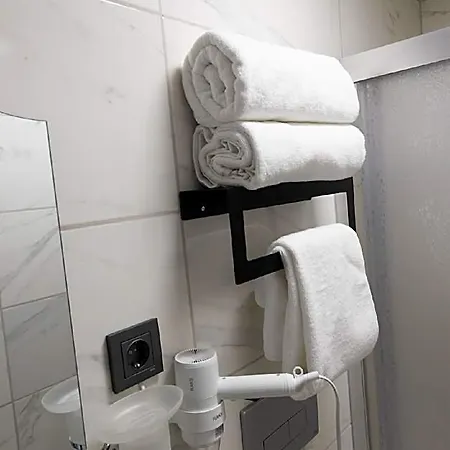 Ξενοδοχείο με διαμερίσματα Aya Langa 4*