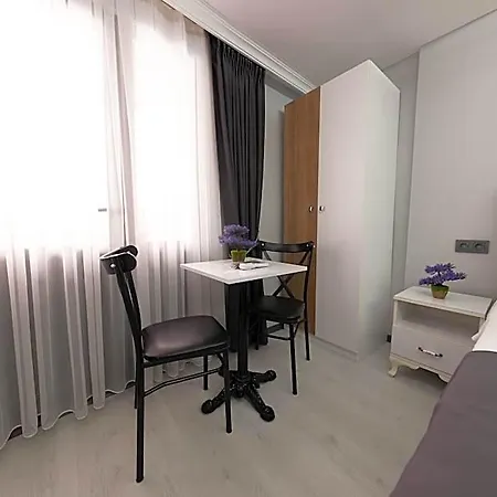 Ξενοδοχείο με διαμερίσματα Aya Langa 4*