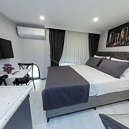 Aya Langa Aparthotel